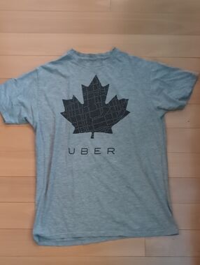 Gray Crewneck Graphic Tee with Maple Leaf